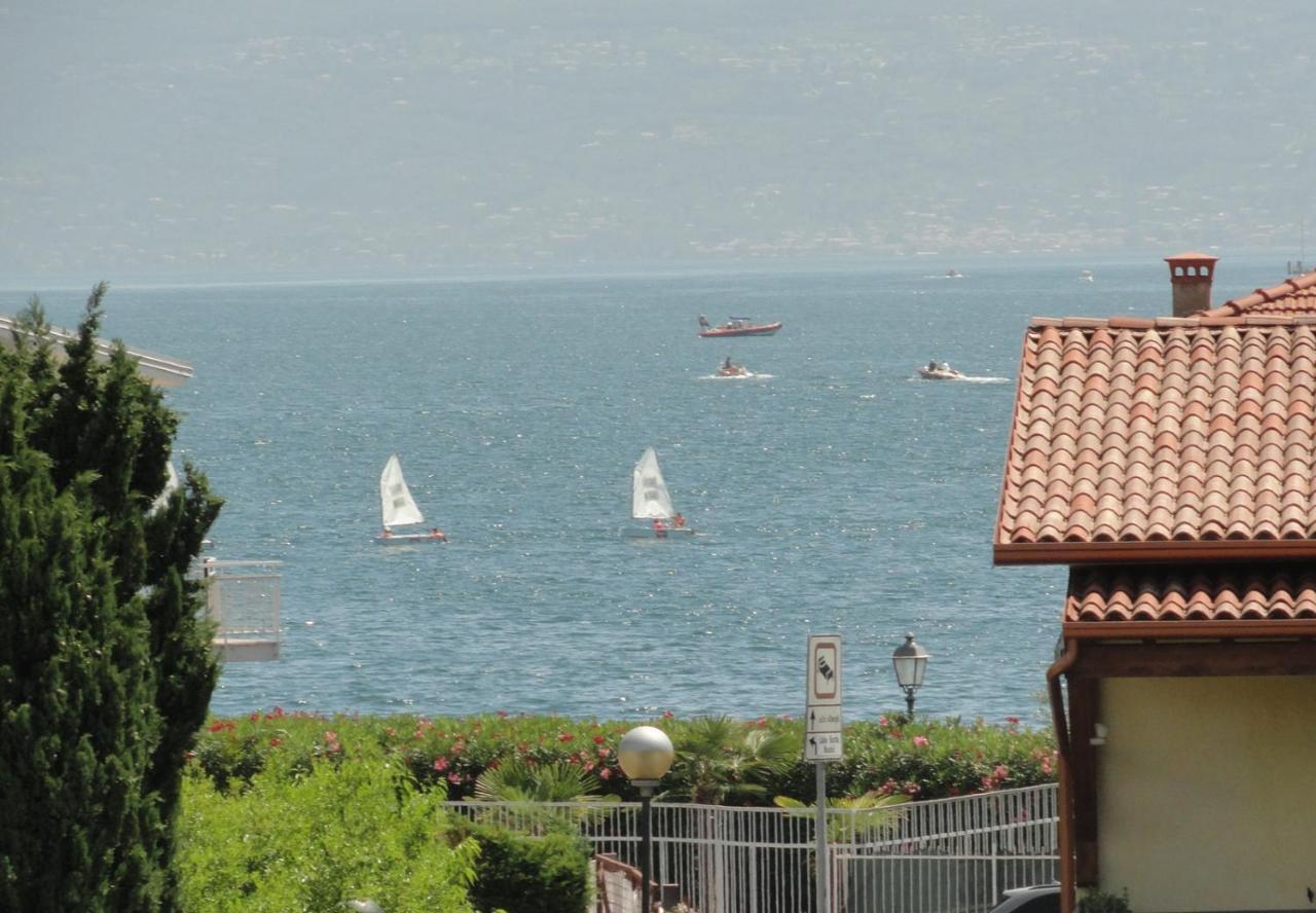 Villa Donne Del Lago Vittoria Salo Exterior photo