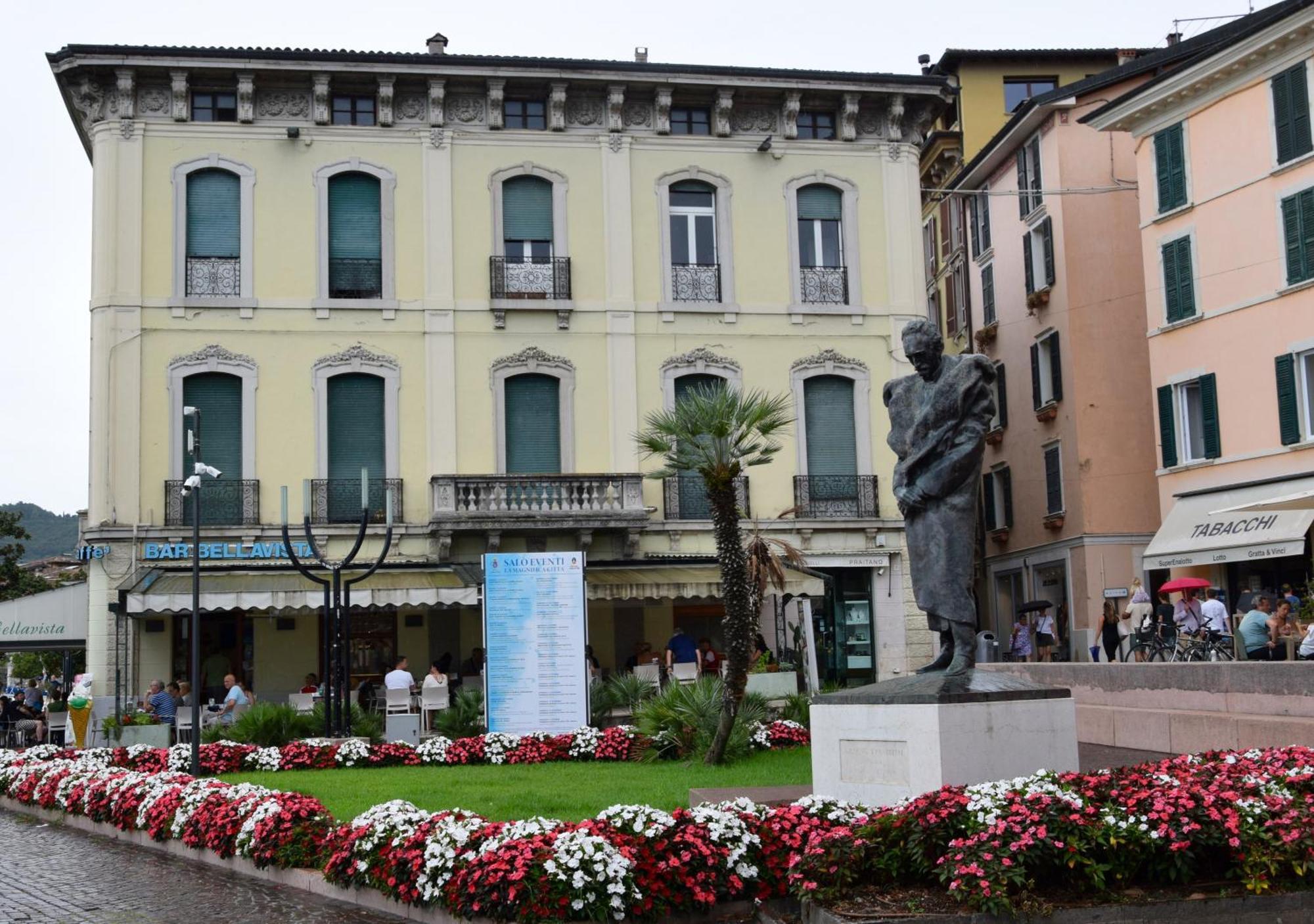 Villa Donne Del Lago Vittoria Salo Exterior photo